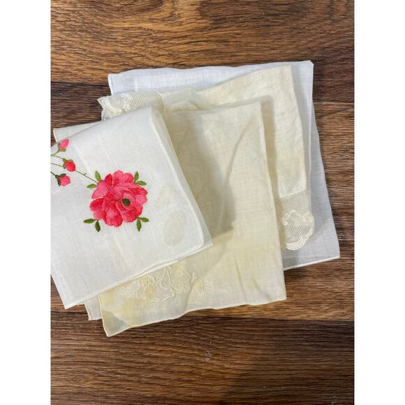 lot of 4 vintage handkerchiefs used condition - Picture 2 of 9